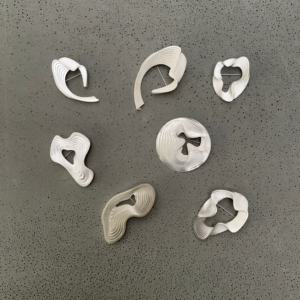 contour series - brooch