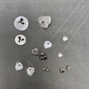 contour series - earring
